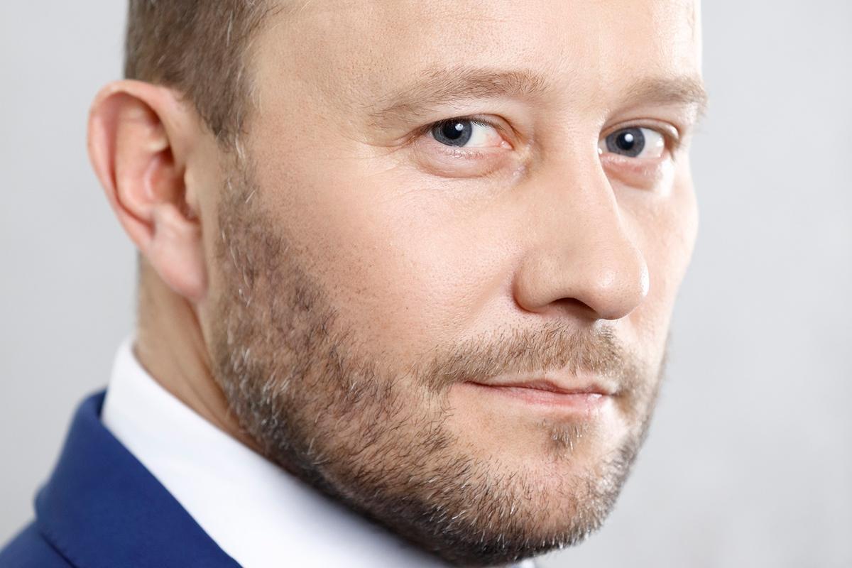 Pawel Sapek, Prologis Pawel Sapek, Prologis